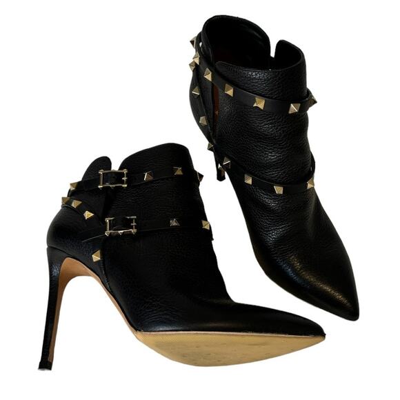 Valentino Garavani Black Pebbled Leather Rockstud Ankle Boots Size 40 Gold Studs - Picture 1 of 14